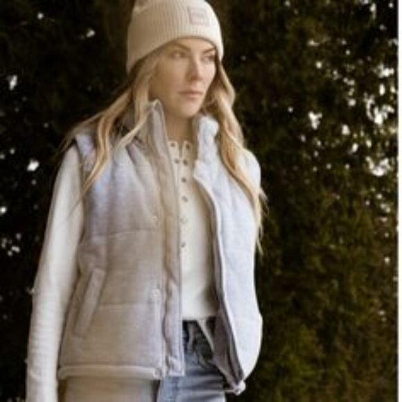 PARKE CORA KNIT PUFFER VEST - OAT MILK/CREAM - NWT - Picture 3 of 9